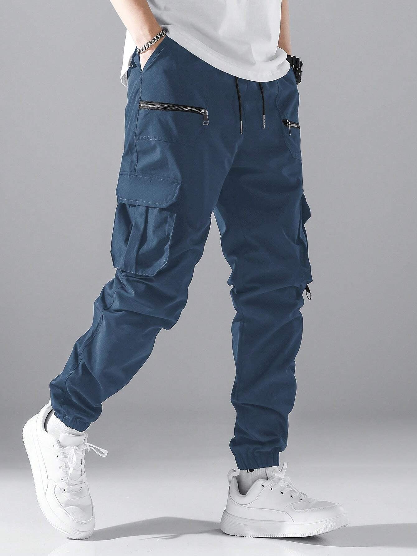 Manfinity Hypemode Loose Fit Men'S Cargo Pants with Flap Pockets, Side Drawstring and Elastic Waist